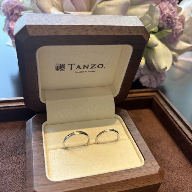 【TANZO.(鍛造指輪)の口コミ】 シンプルな指輪が良かったのですが、周りと同じものは避けたかったのでシ…