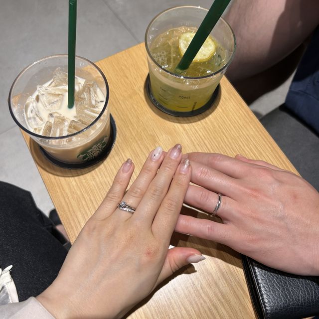 【銀座ダイヤモンドシライシの口コミ】 指が小さくてふっくらしているのですが、デザインのおかげか手が綺麗に見…