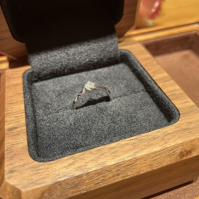 【TANZO.(鍛造指輪)の口コミ】 相手が普段アクセサリーを着けないかつ、派手なものを好まないのでシンプ…