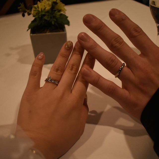 【ケイウノ ブライダル(K.UNO BRIDAL)の口コミ】 三日月のデザインがとても気に入っていて、他のブランドでも似たようなデ…