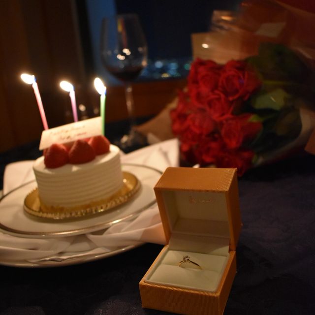 【ケイウノ ブライダル(K.UNO BRIDAL)の口コミ】 三日月のデザインがとても気に入っていて、他のブランドでも似たようなデ…