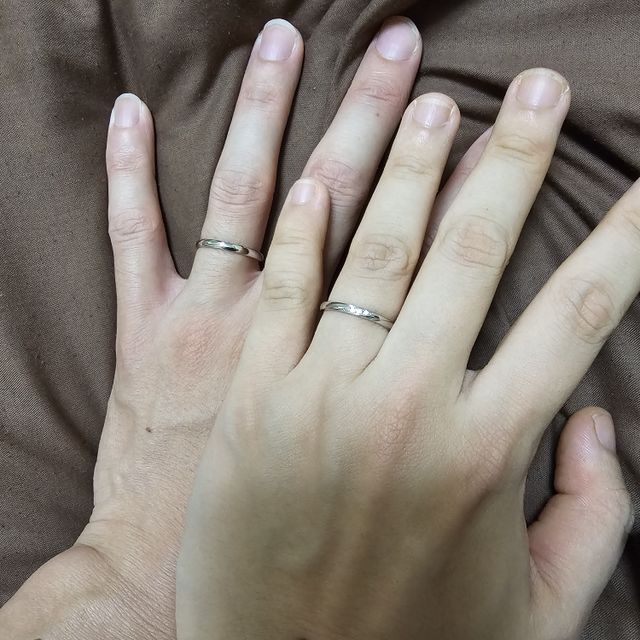 【アイプリモ(I-PRIMO)の口コミ】 男性用と女性用の指輪を縦に重ねると1つの模様(ライン)になるので、ザ･ペ…