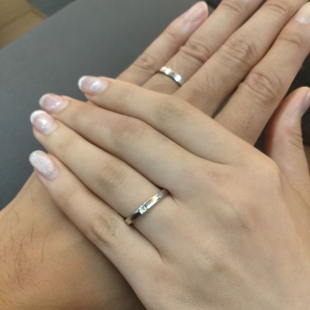 【EIKA(エイカ)の口コミ】 シンプルでいて重厚感がありながらも、内側をくり抜いたデザインになって…