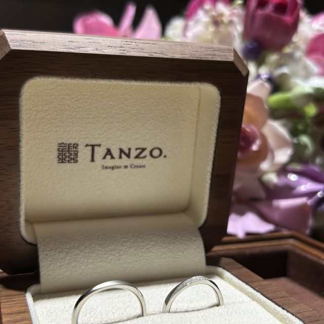 【TANZO.(鍛造指輪)の口コミ】 まず、シンプルなデザインに魅力を感じ、非常に気に入りました。また、光…