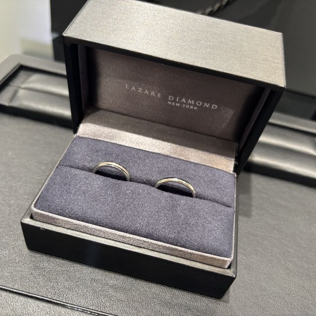 【ラザール ダイヤモンド(LAZARE DIAMOND)の口コミ】 初めはダイヤモンドの付いたキラキラした指輪を検討していましたが、途中…