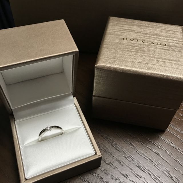 【ブルガリ(BVLGARI)の口コミ】 これまで指に自信がなく、指輪をつける機会がほとんどありませんでした。…