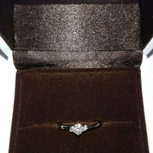 【アイプリモ(I-PRIMO)の口コミ】 いろいろなデザインのリングを見せていただきましたが、第一印象でピンと…