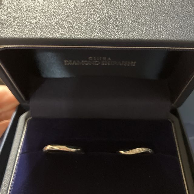 【銀座ダイヤモンドシライシの口コミ】 シンプルさの中にゴージャスさがありとても輝きが美しいです。
実際つけて…