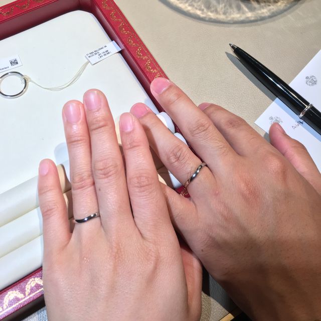 【カルティエ(Cartier)の口コミ】 いつ見に行っても指輪はキラキラしています。光の反射が美しく、どの角度…