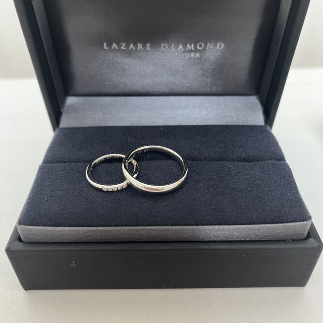 【ラザール ダイヤモンド(LAZARE DIAMOND)の口コミ】 デザイン重視、着け心地重視で探しました。
指のサイズが小さいので幅が細…