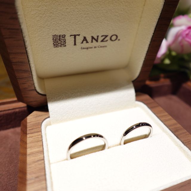 【TANZO.(鍛造指輪)の口コミ】 シンプルなデザインながらも重厚感があり、丸みがあることで付け心地も良…