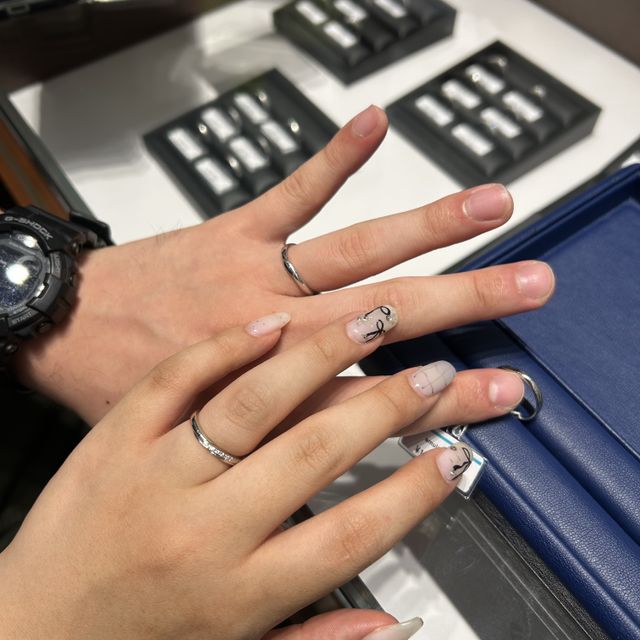 【銀座ダイヤモンドシライシの口コミ】 着け心地がとても良く毎日着けるうえでストレスがない。
デザインがシンプ…