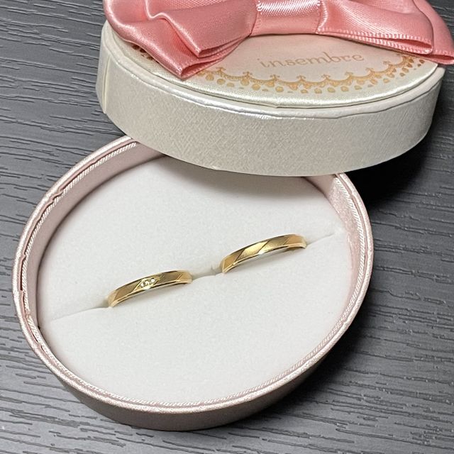 【insembre(インセンブレ)の口コミ】 2人共好みのデザイン、色味で決めました。2人の普段の格好、私服にも合い…