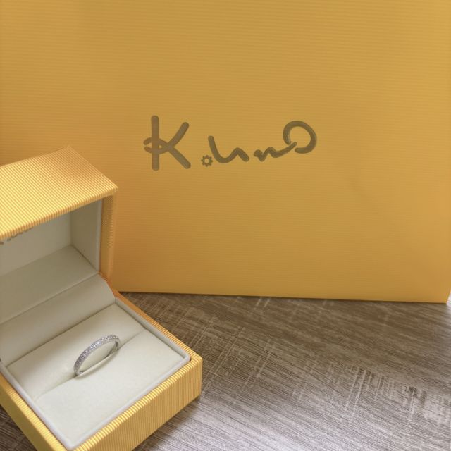 【ケイウノ ブライダル(K.UNO BRIDAL)の口コミ】 一つ大きなダイヤモンドを付けた指輪ではなく、「永遠の愛」という意味が…