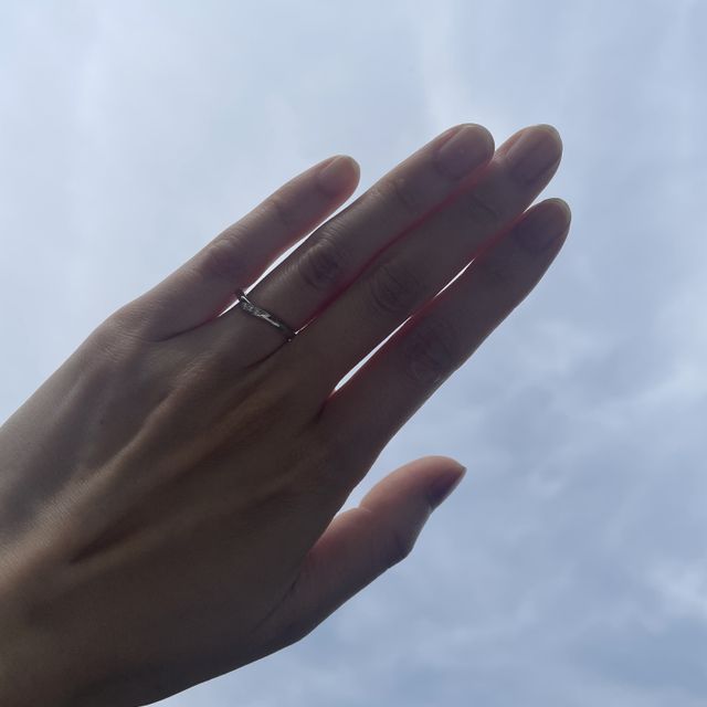 【アイプリモ(I-PRIMO)の口コミ】 デザインはＶ字にしました。
V字ですが、遠めで見るとストレートのデザイ…