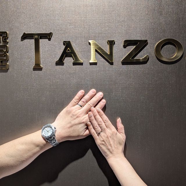 【TANZO.(鍛造指輪)の口コミ】 カタログに載ってるショーケースにある指輪も素敵ですが私達はお互いの個…