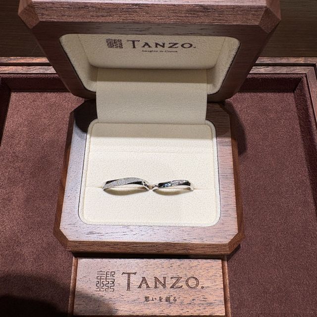 【TANZO.(鍛造指輪)の口コミ】 ゼクシィカウンターより、手作りで丈夫な指輪が出来ると教えて頂き、お店…