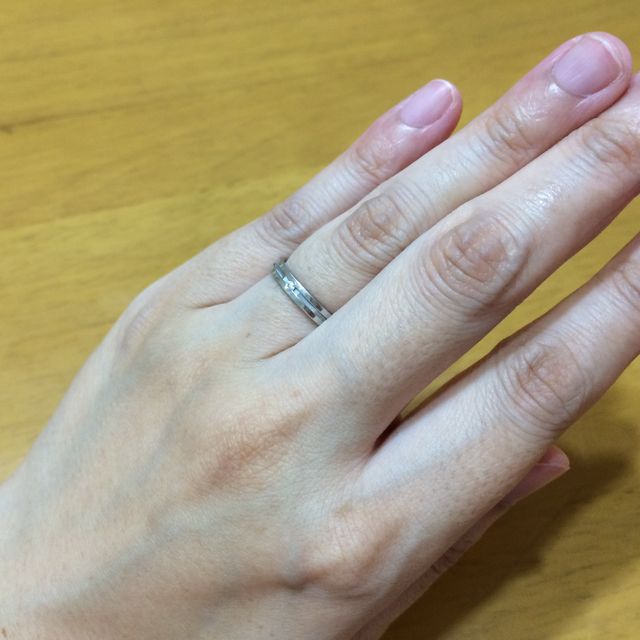 【アイプリモ(I-PRIMO)の口コミ】 一般的なつるっとした指輪が嫌で、ちょっと変わっているデザインで、ダイ…