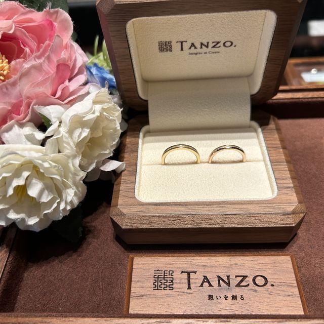 【TANZO.(鍛造指輪)の口コミ】 自分たちの想いをすべて形にできるフルオーダーを選びました。カラーや形…