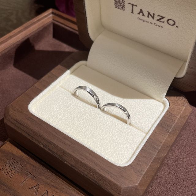 【TANZO.(鍛造指輪)の口コミ】 面取り加工の範囲や角度など、思っていた以上にデザインの細かいところを…