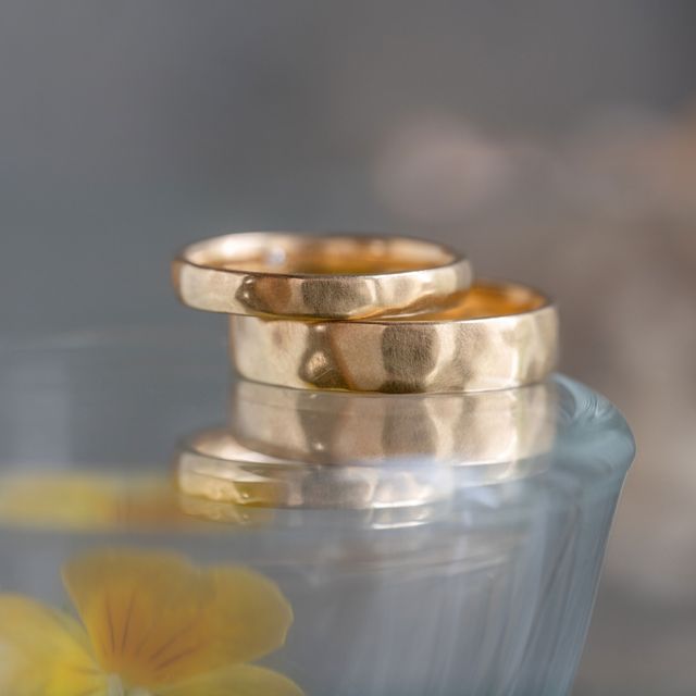 【Cayof(カヨフ)の口コミ】 シンプルながら私たちらしいデザインのものと出会うことができました。2人…