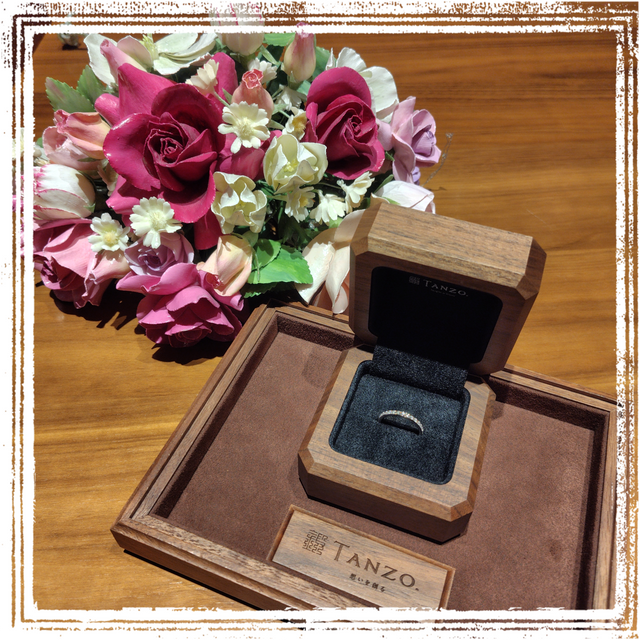 【TANZO.(鍛造指輪)の口コミ】 ゴールドも数種類のカラーがあって
好みで選べてよかったです。
ちゃんと…