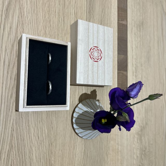 【出雲結(いずもゆい)の口コミ】 〆縄の重厚感があり着け心地も良い。
人と被りにくいデザインとなっており…