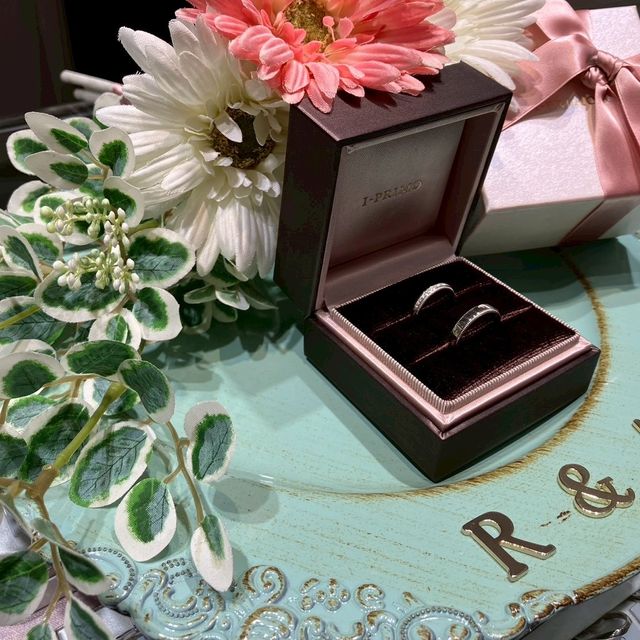 【アイプリモ(I-PRIMO)の口コミ】 ミル打ちで、ダイヤが片面？に20個ついているので、とても豪華です！反対…