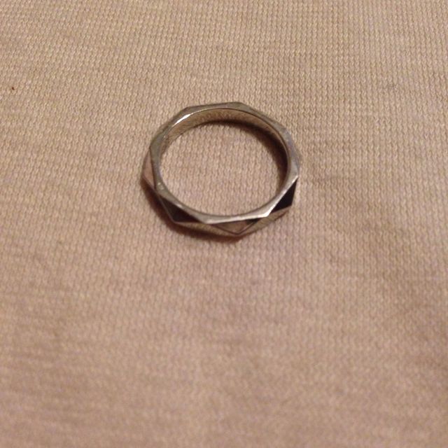 【ブシュロン(BOUCHERON)の口コミ】 まず、見たことのないデザインだったこと。それから、ブランドも、超有名…