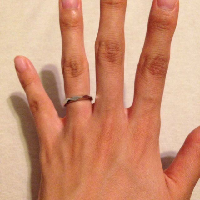 【ブシュロン(BOUCHERON)の口コミ】 まず、見たことのないデザインだったこと。それから、ブランドも、超有名…