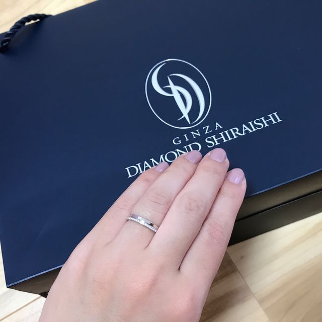 【銀座ダイヤモンドシライシの口コミ】 特にブランドにこだわりはなく、ネットでデザイン探しから始めました。な…