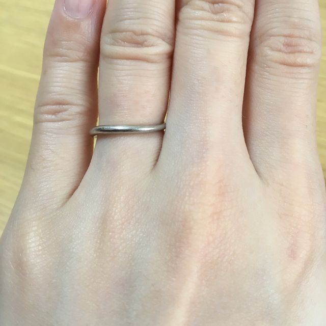 【ケイウノ ブライダル(K.UNO BRIDAL)の口コミ】 私は手が小さく、5号でもちょっと大きいくらいの細い指なので、あまりゴチ…