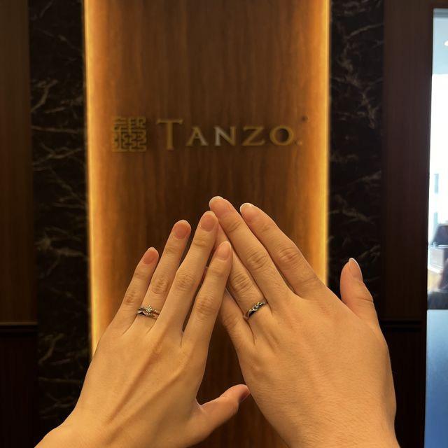 【TANZO.(鍛造指輪)の口コミ】 結婚することが決まり、2人で色々な店舗の指輪を何日もかけてみに行きまし…