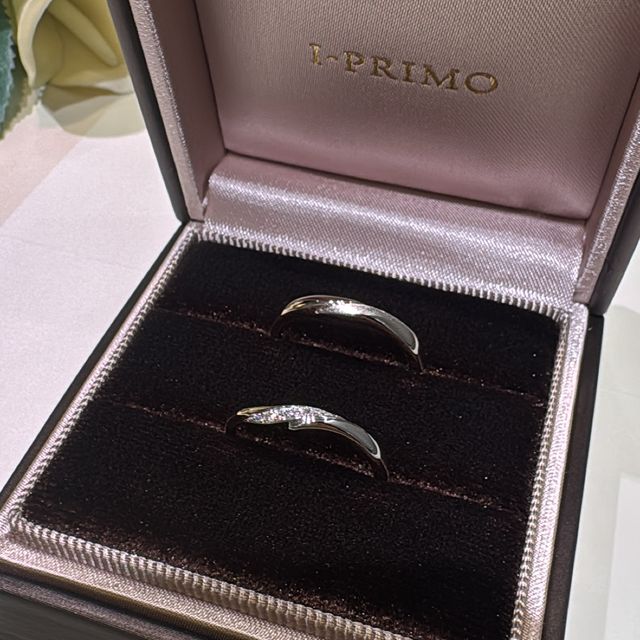 【アイプリモ(I-PRIMO)の口コミ】 他にはないデザインで大変気に入りました。
指の形や雰囲気からこちらのデ…