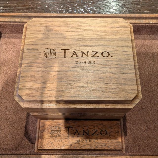 【TANZO.(鍛造指輪)の口コミ】 2人で縁起の良いミル打ちを選択しました。また、内側のリングも好きな色を…