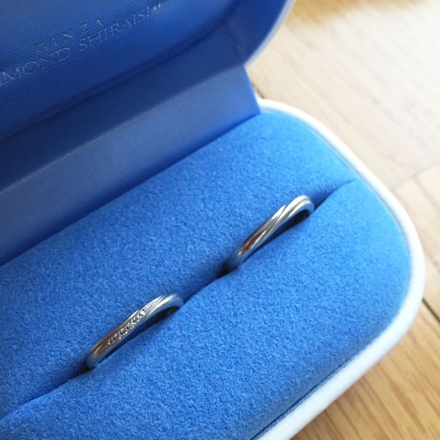 【銀座ダイヤモンドシライシの口コミ】 どのブランドにするか、3回程度お店を巡りました。いろいろ指輪を見せてい…