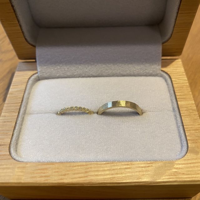 【Cayof(カヨフ)の口コミ】 ハーフエタニティの指輪を検討していましたが、2人のお揃い感も諦めきれず…