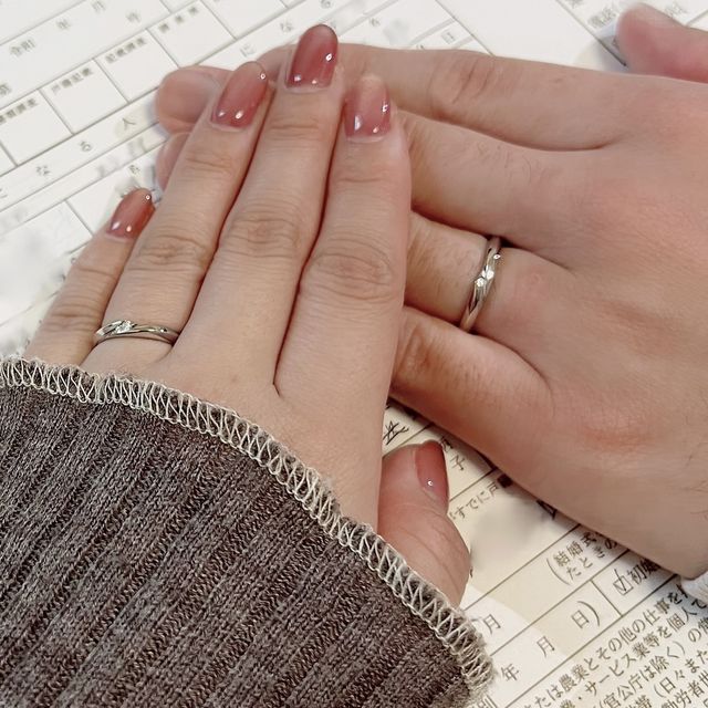 【銀座ダイヤモンドシライシの口コミ】 価格帯は平均くらいで手に取りやすい
長くつけても流行り廃りがないデザイ…