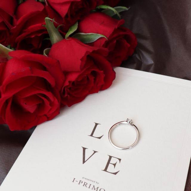 【アイプリモ(I-PRIMO)の口コミ】 指輪のデザインは、シンプルであまりいやらしくない物を選びました。実際…