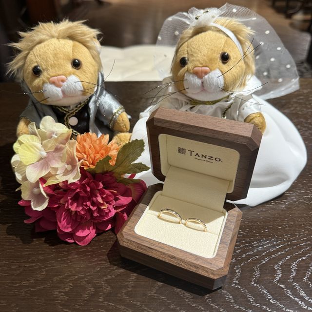 【TANZO.(鍛造指輪)の口コミ】 ミル打ち加工が美しいと思う
キラキラと光って手元が華やかだと思う
自分…