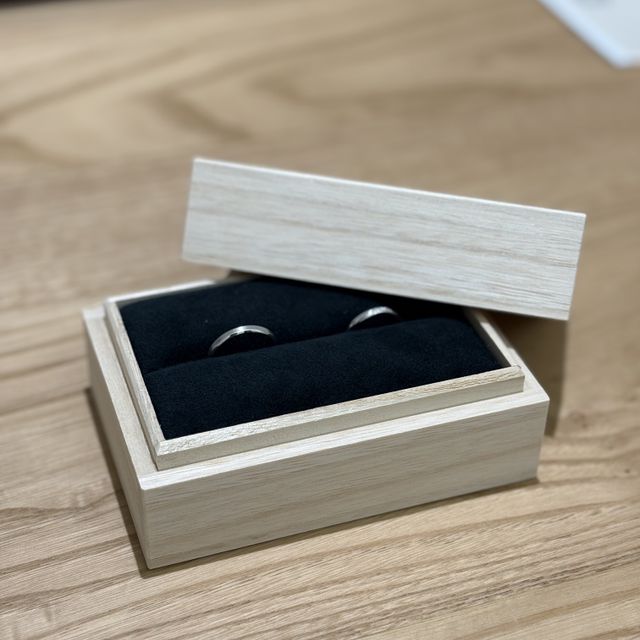 【出雲結(いずもゆい)の口コミ】 シンプルなデザインで普段使いにもなじむ指輪を探していた私にとって、ま…