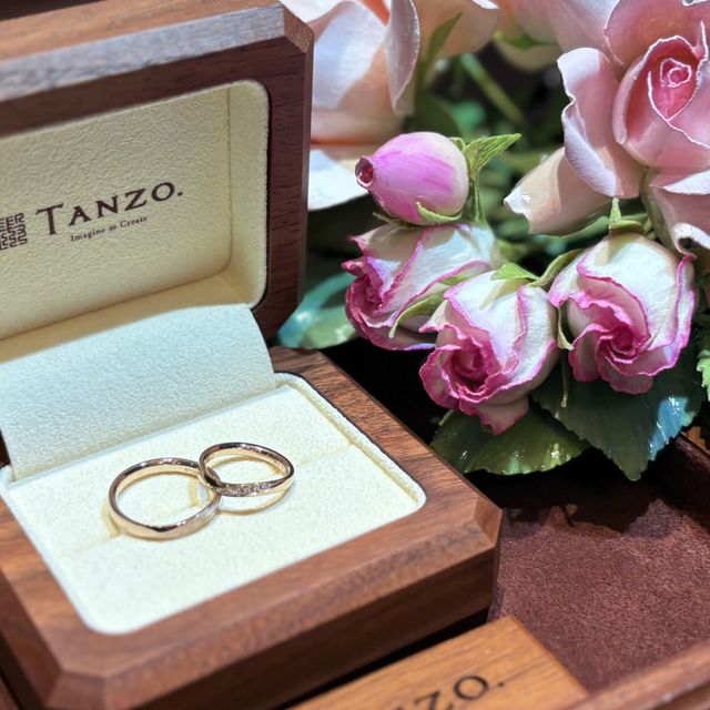 【TANZO.(鍛造指輪)の口コミ】 鋳造ではなく鍛造仕上げである点
大量生産ではなく、ひとつひとつ作ってい…