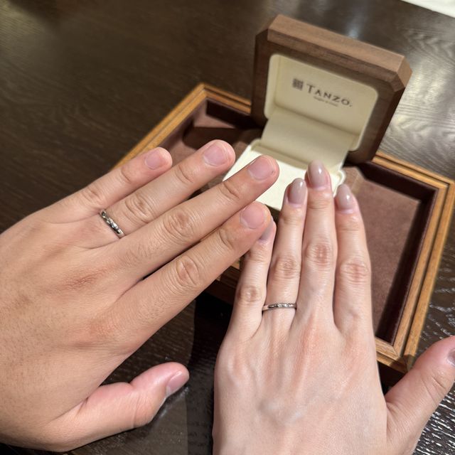 【TANZO.(鍛造指輪)の口コミ】 シンプルで丈夫！！ダイヤの数だったら、指輪の形なども1から決めれたり、…