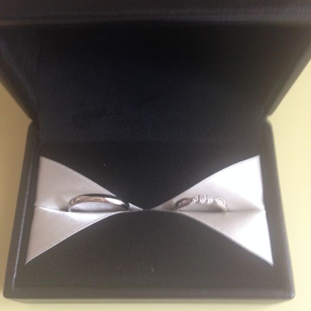 【エクセルコダイヤモンド(EXELCO DIAMOND)の口コミ】 シンプルだけれども、ダイヤモンドが綺麗で華やかな感じだった。ずっと身…