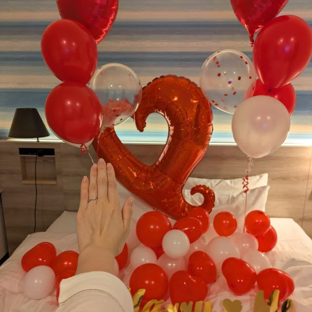 【アイプリモ(I-PRIMO)の口コミ】 サブの小さめなストーンが付いていて、下品な大きさにならないこと。太さ…