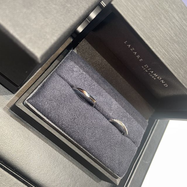 【ラザール ダイヤモンド(LAZARE DIAMOND)の口コミ】 横からも、自分からも相手からもどの角度から見てもダイヤモンドが綺麗に…