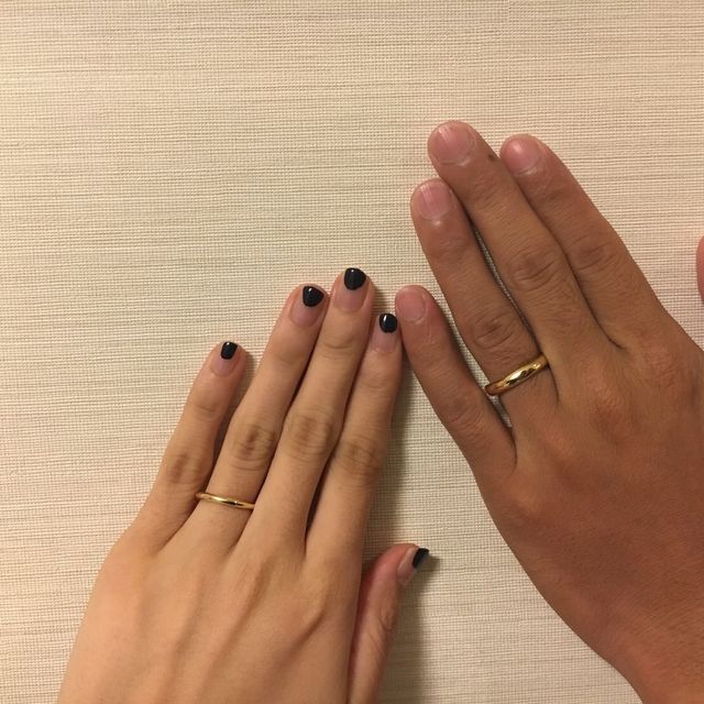 【e.m.の口コミ】 ゴールドで、綺麗な円形ではなく手作りの様な少し歪んでいる様なラインの…