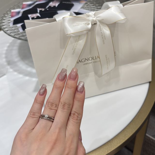 【MAGNOLIA WHITE JEWELRY(マグノリアホワイトジュエリー)の口コミ】 着け心地がとても良く、長く使えるデザインが気に入りました。また、つけ…