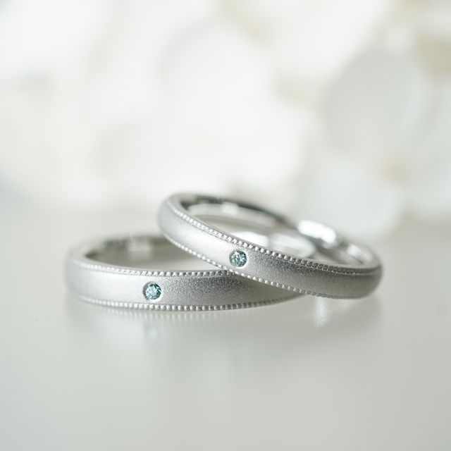 【renri(レンリ)の口コミ】 リボンのような形とダイヤモンドの入ったデザイン、どちらかで迷っている…