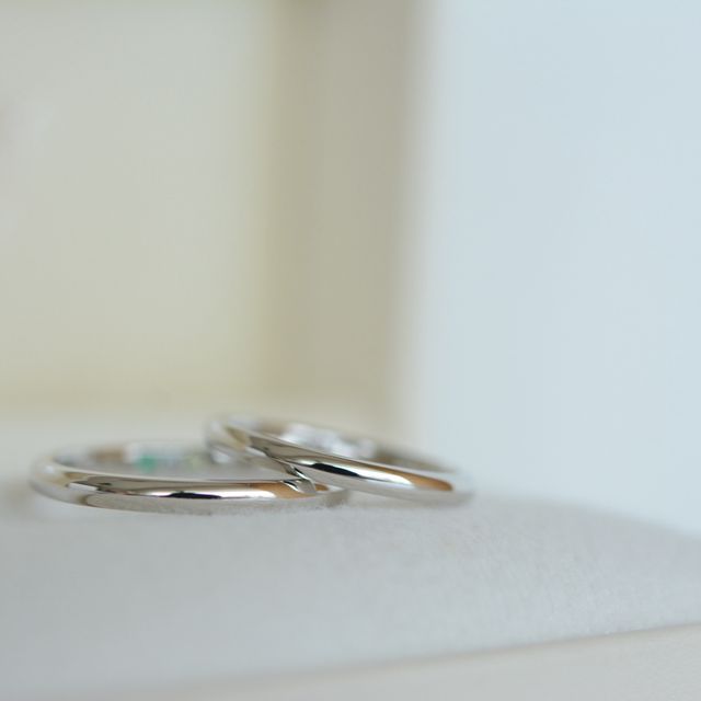 【CRAFY(クラフィ)の口コミ】 指輪の太さから色味、内側の刻印や誕生石のサービスなど自分だけの指輪が…